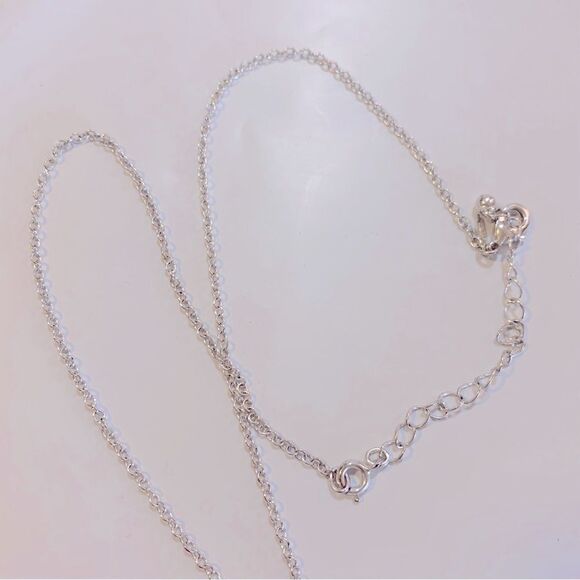 NRT Green Glass Pendant Necklace on Silver Tone Chain 15” w/ Extender 18” - Picture 3 of 7